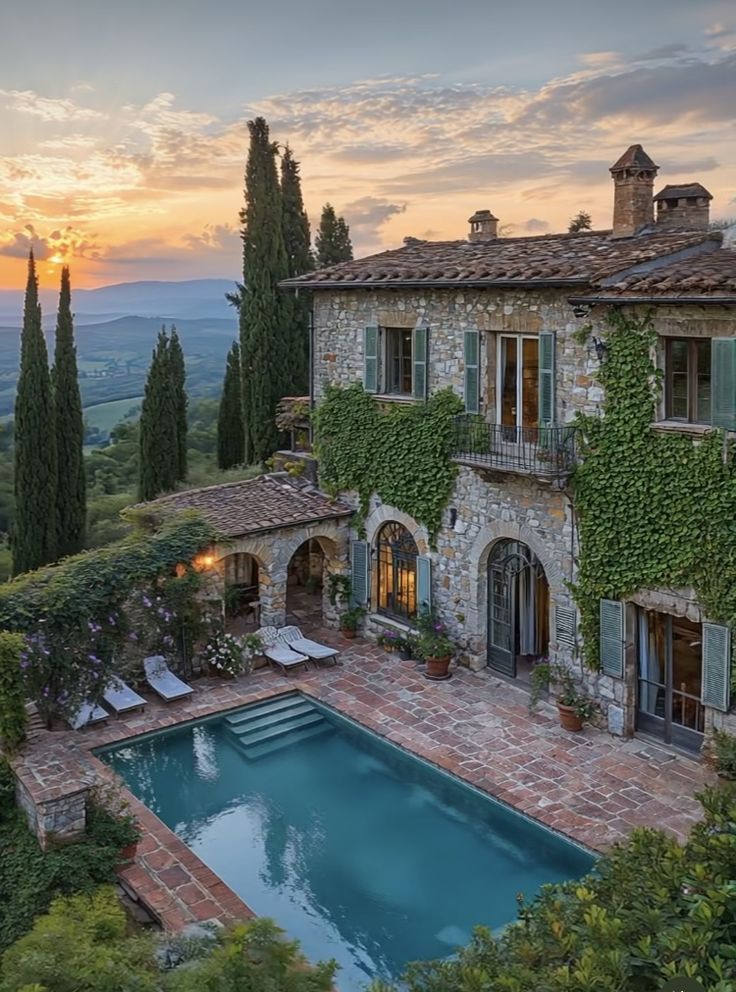 Villa luxe Bassin d'Arcachon, maison contemporaine Arcachon, villa avec piscine Andernos, propriété avec jardin paysagé, maison de caractère Bassin d'Arcachon, villa bord de mer, achat maison haut de gamme, villa architecte, maison familiale luxe, propriété avec vue mer, maison rénovée prestige, villa avec terrasse en bois